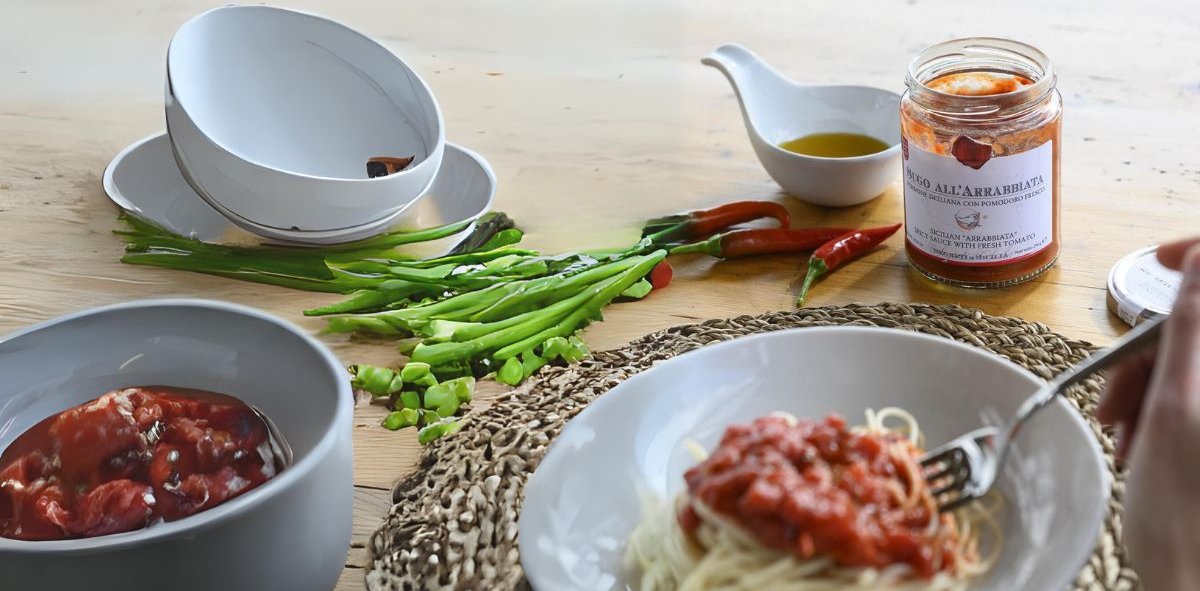 Pasta-all-arrabbiata-siciliana-storia-origini-e-caratteristiche FRANTOI CUTRERA