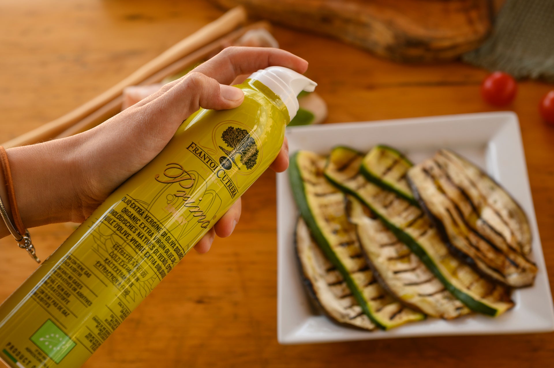 Olio di Oliva Spray: Praticità e Qualità in Cucina
