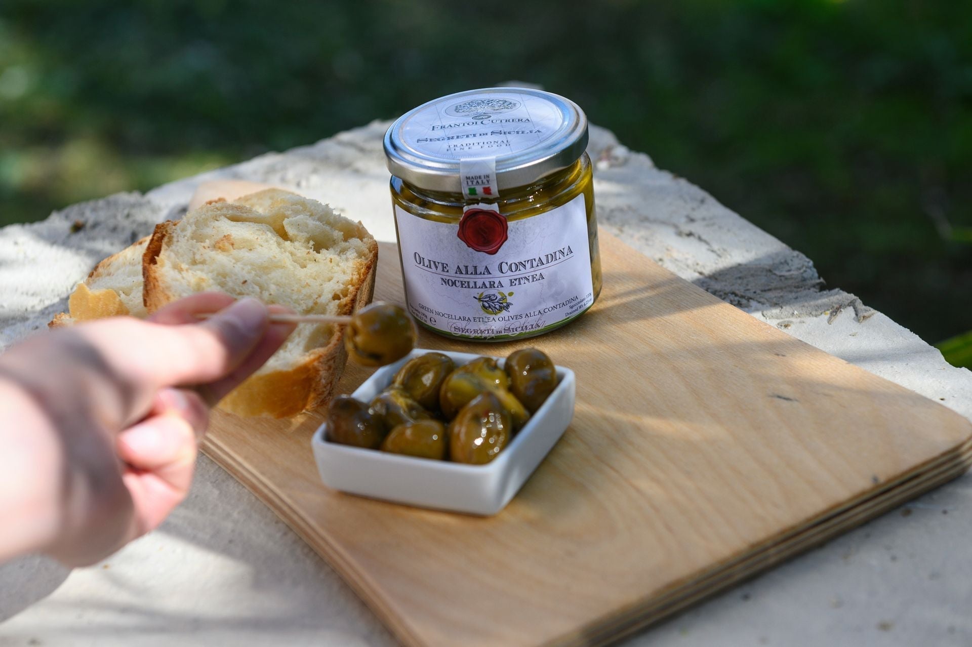 Olive alla Contadina: Tradizione e Gusto Autentico