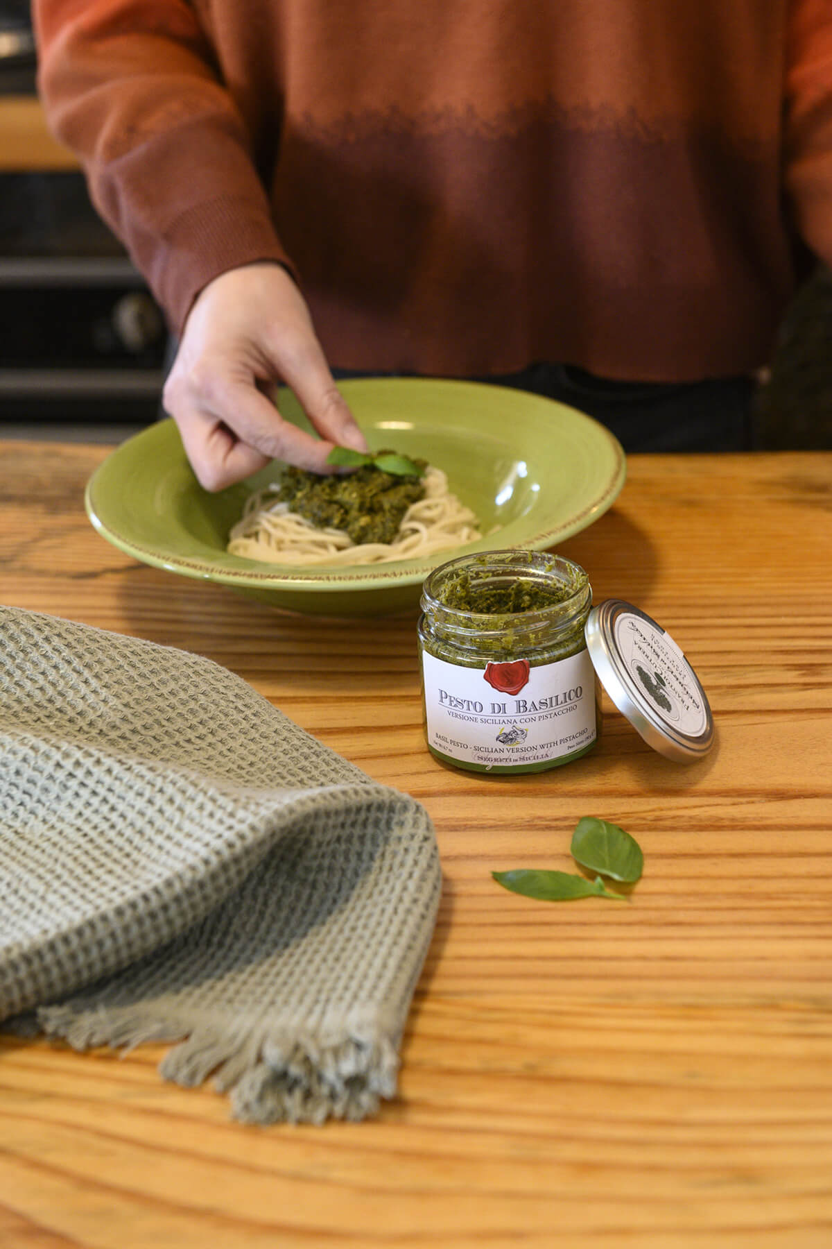 Pesto di basilico – Segreti di Sicilia - FRANTOI CUTRERA