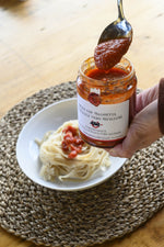 Sugo con salsiccia di maiale nero siciliano - Segreti di Sicilia - FRANTOI CUTRERA
