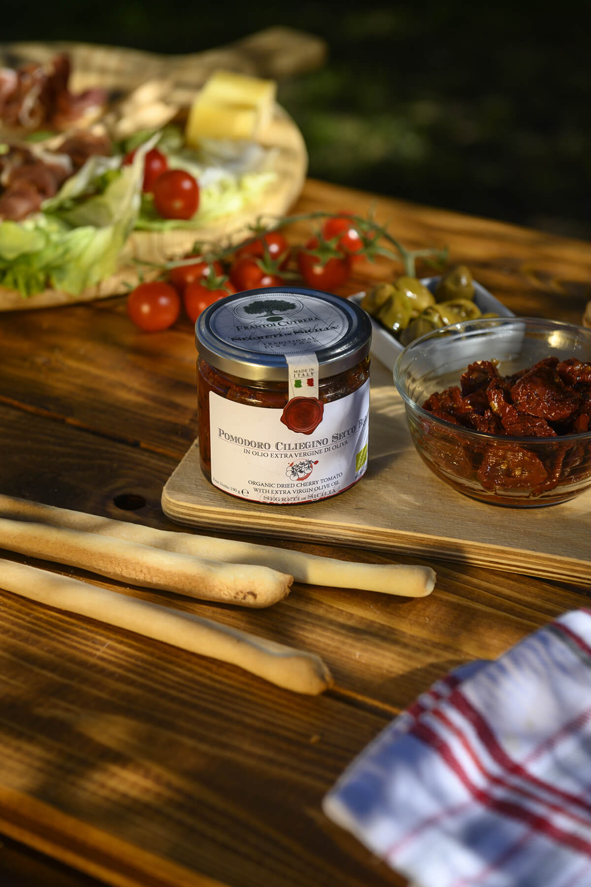 Pomodoro Ciliegino secco BIO – Segreti di Sicilia - FRANTOI CUTRERA