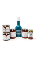 Box Mare Frantoi Cutrera: filetti di tonno e di alici del Cantabrico, sugo al tonno con capperi, sugo alle alici con finocchietto, pesto mediterraneo e olio Biancolilla Argila Serenity Blu