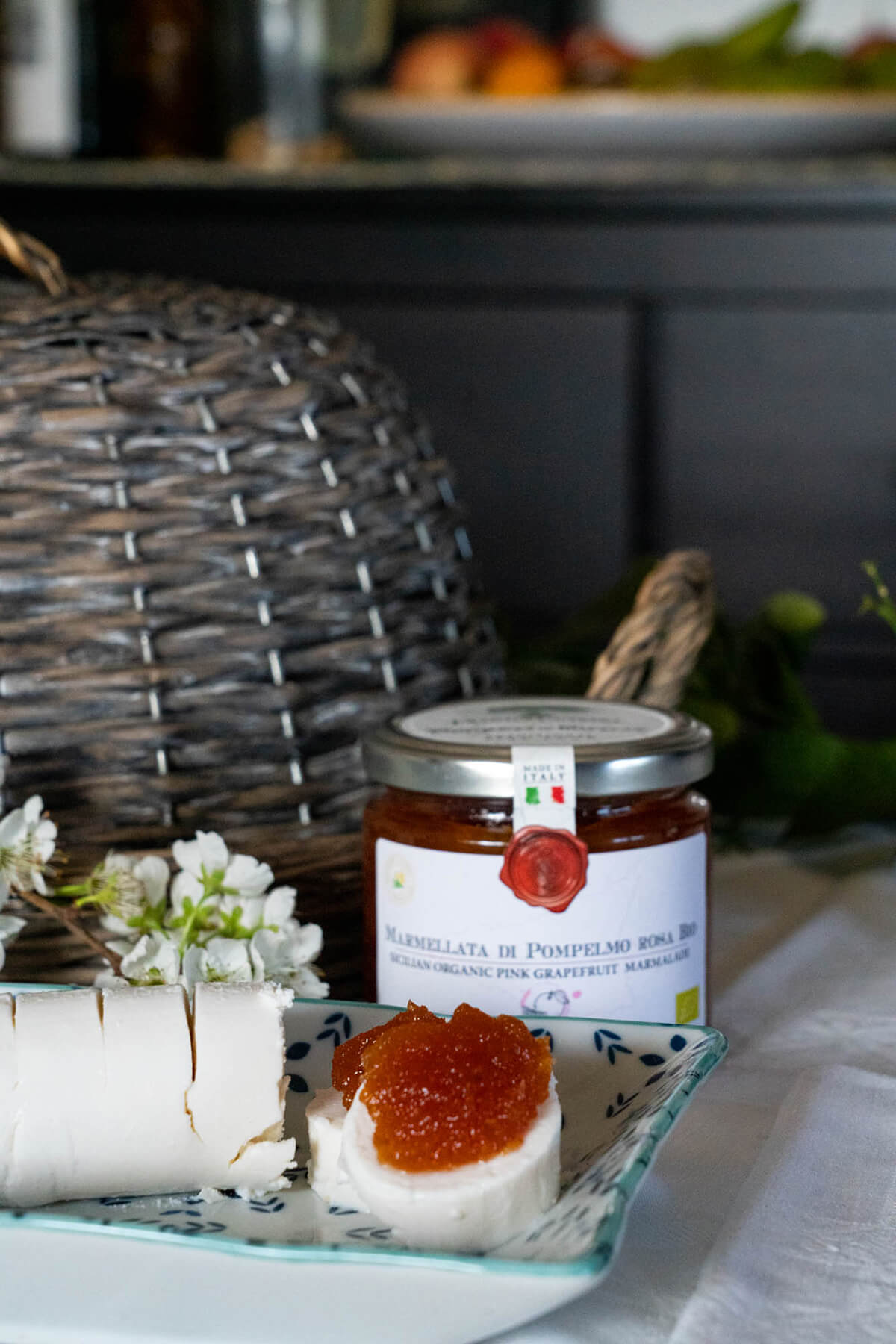 Marmellata di Pompelmo rosa sul pane Cutrera