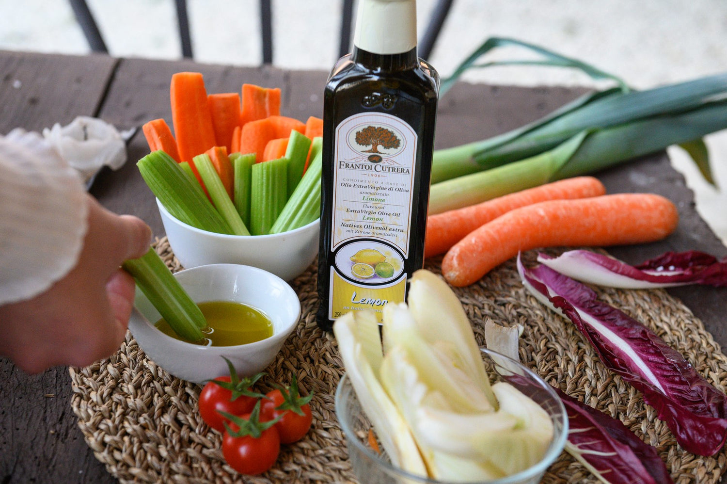 Condimento a base di olio extra vergine di oliva 98% aromatizzato al limone