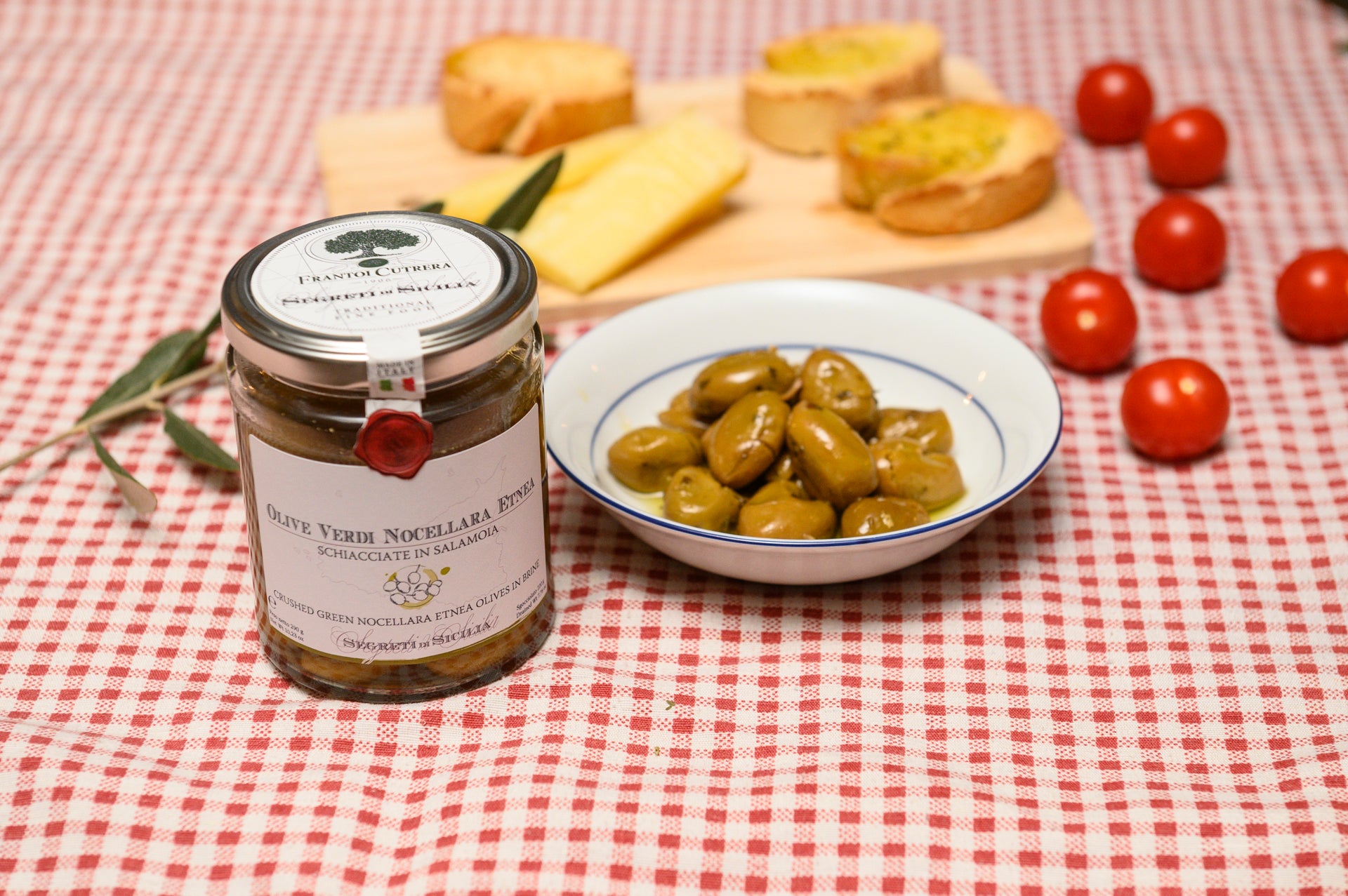 Olives vertes Nocellara Etnea concassées en saumure – Secrets de Sicile